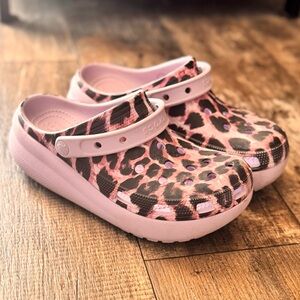 Women's Crocs Size 6 Purple and Pink Leopard Print Crocs